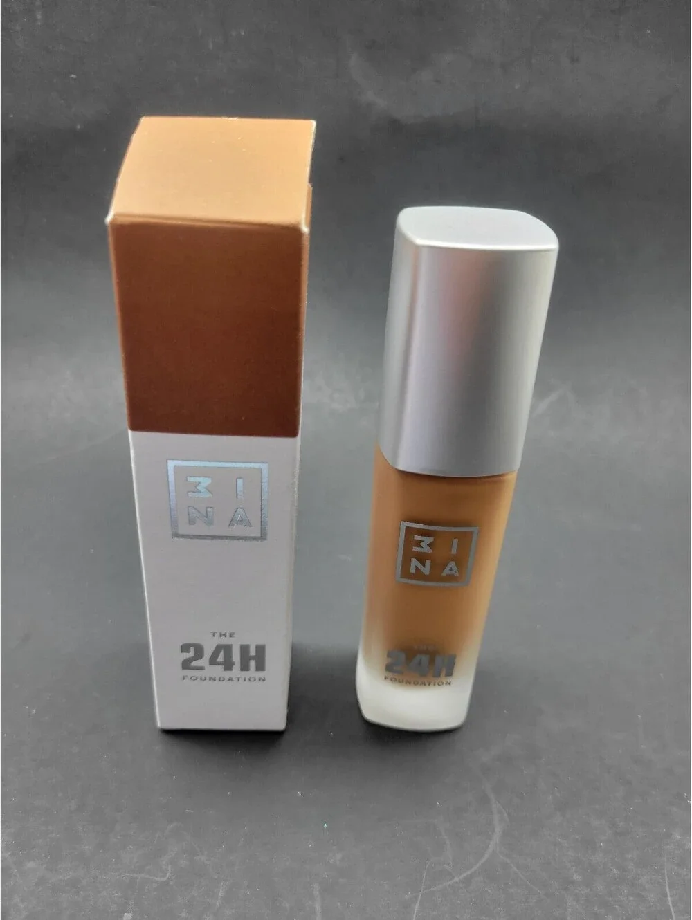 3INA The 24H Foundation # 663 Full Size 30 mL / 1.01 oz *NIB*